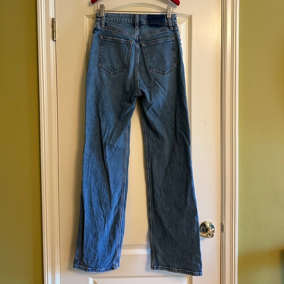 Abercrombie & Fitch Curve Love High Rise 90s Relaxed Jean - Picture 8 of 9